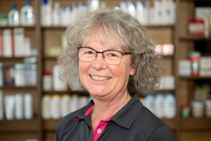 Mitarbeiterin Kreuz-Apotheke